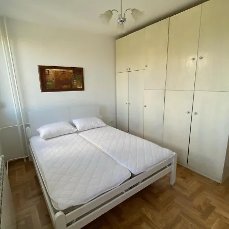 Apartment Riverside